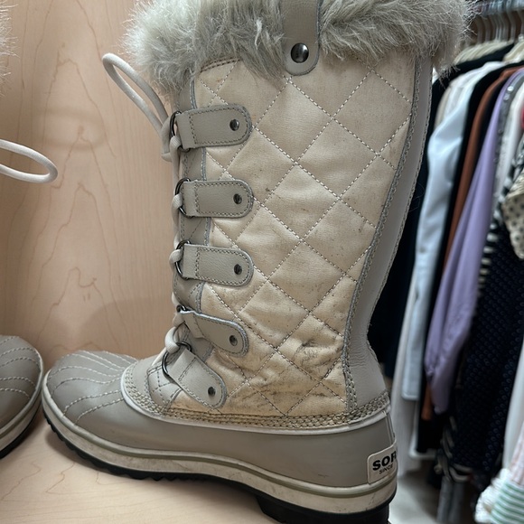 Sorel Joan of Arctic waterproof winter boots with fur - Picture 5 of 9